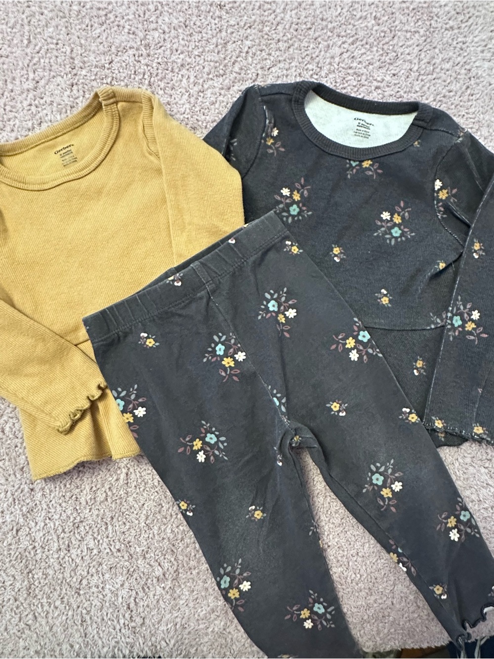 Gerber 3 Piece Floral Outfit Set 12M Peplum Top Leggings Neutral